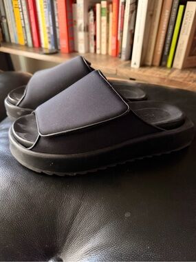 GIA BORGHINI Gia 1 Slides (41, Black)